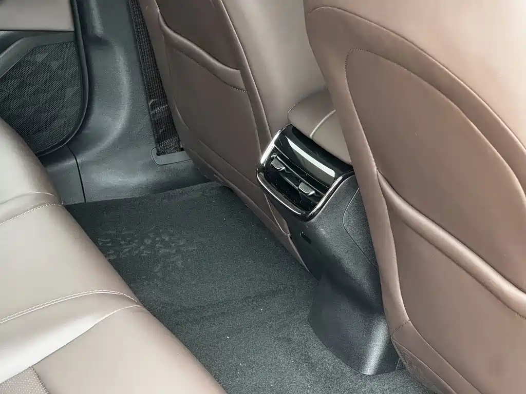 Changan Qiyuan A07 2025 extended range true fragrance version 230 luxury version купить на сайте DeffCars