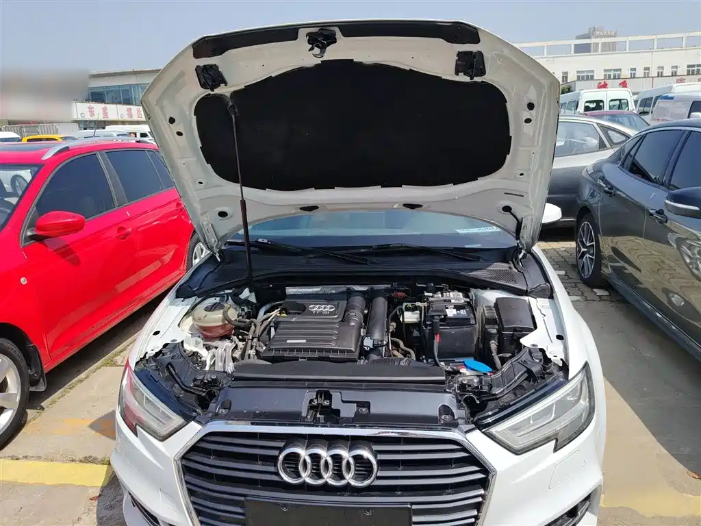 Audi A3 2019 Limousine 35 TFSI Fashion Type National V купить на сайте DeffCars
