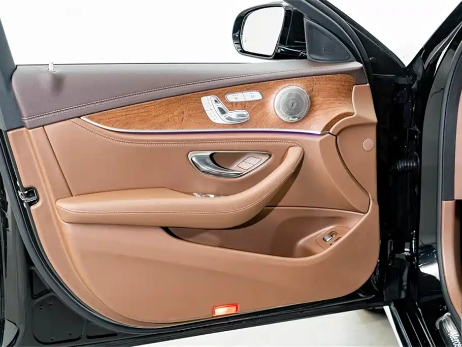 Mercedes-Benz E-Class New Energy 2022 E 350 e L plug-in hybrid sedan купить на сайте DeffCars