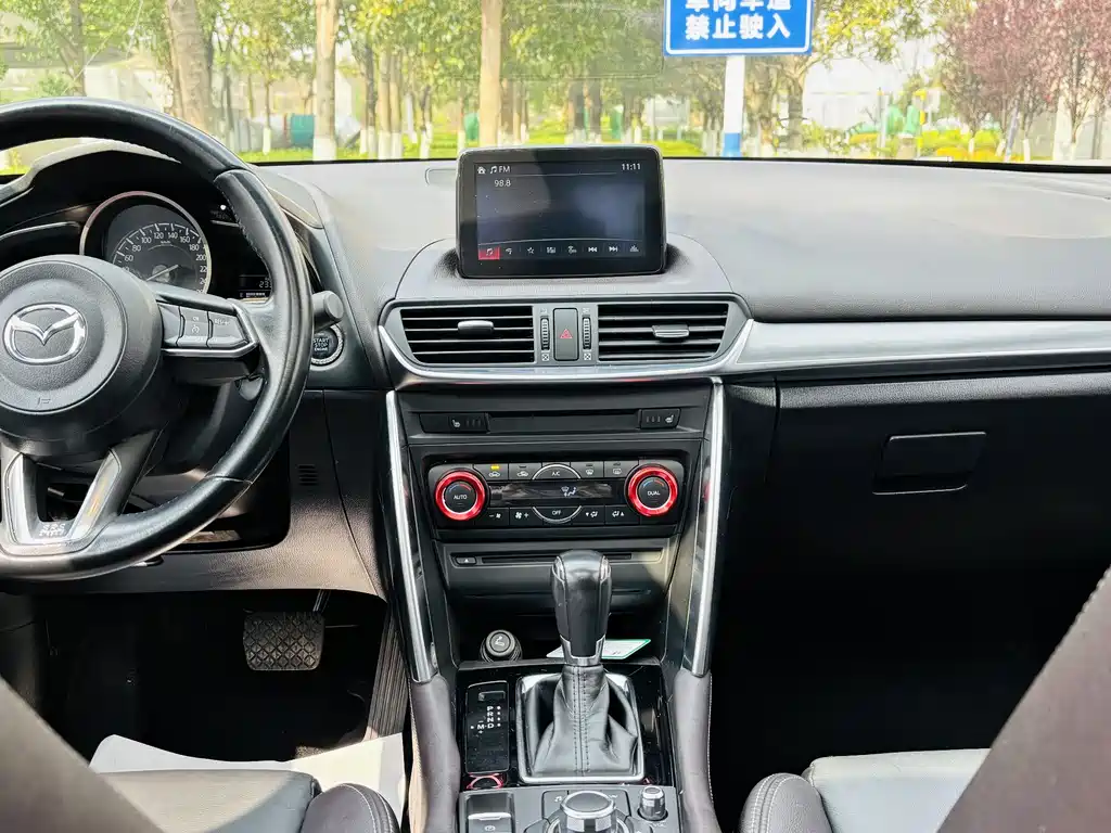 Mazda CX-4 2018 2.5L automatic four-wheel drive Blue Sky Passion Edition National V купить на сайте DeffCars