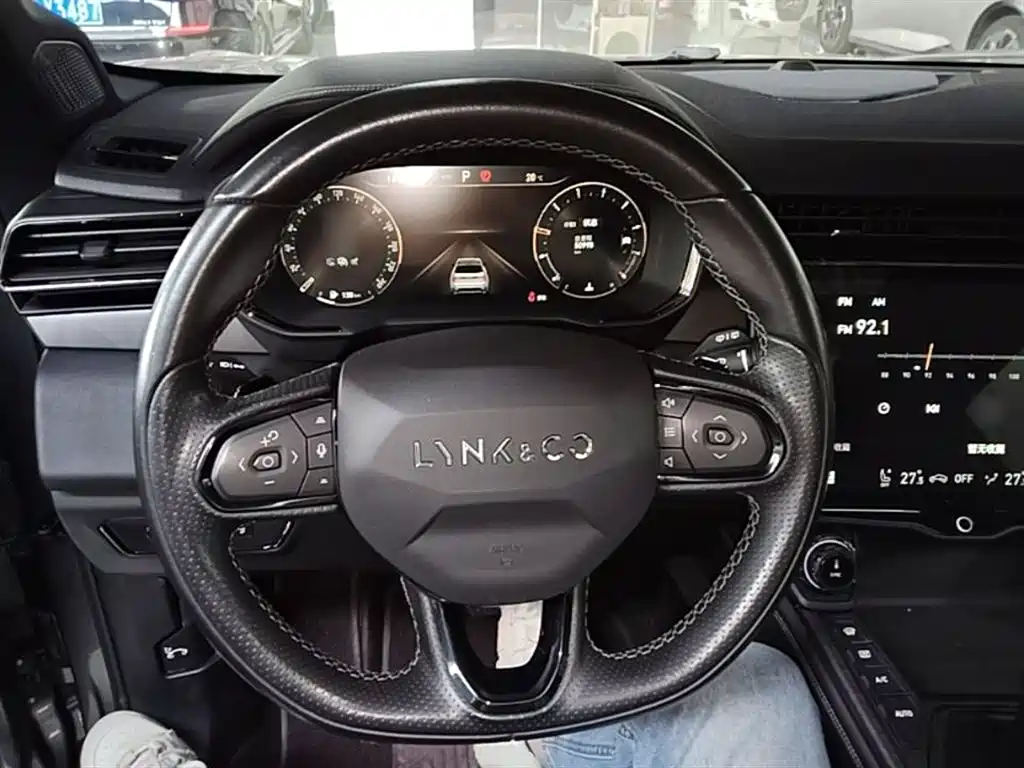Lynk & Co 01 2021 2.0TD four-wheel drive Halo купить на сайте DeffCars
