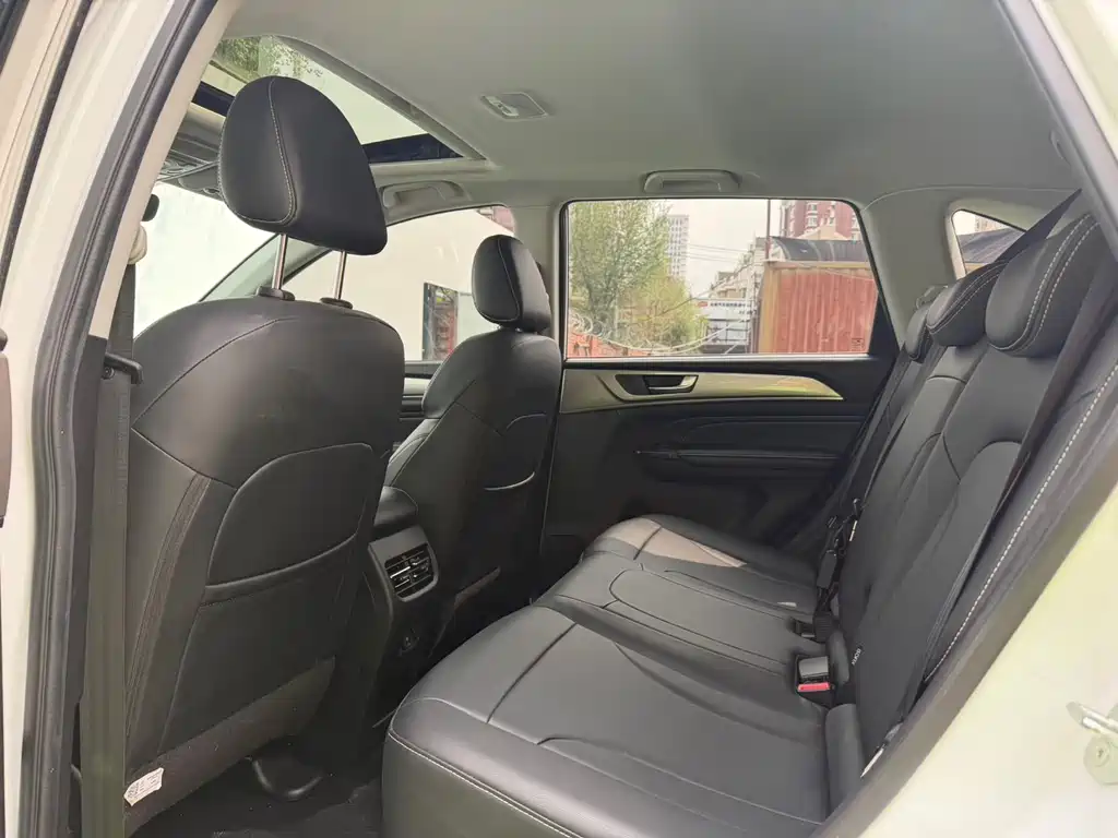 Haval M6 2021 PLUS 1.5T DCT luxury smart connected model купить на сайте DeffCars