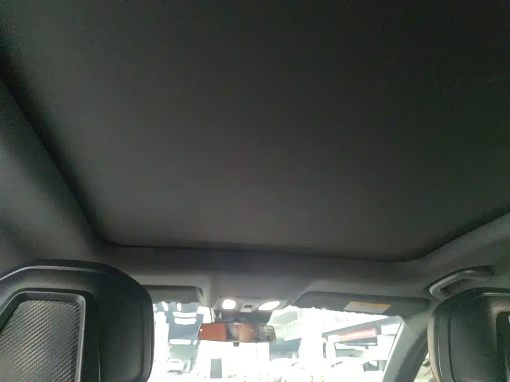 Changan UNI-V 2022 1.5T premium model купить на сайте DeffCars