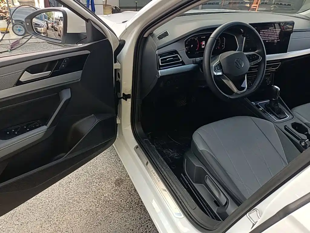 Lavida 2023 facelift 1.5L automatic starry sky 5 million version купить на сайте DeffCars