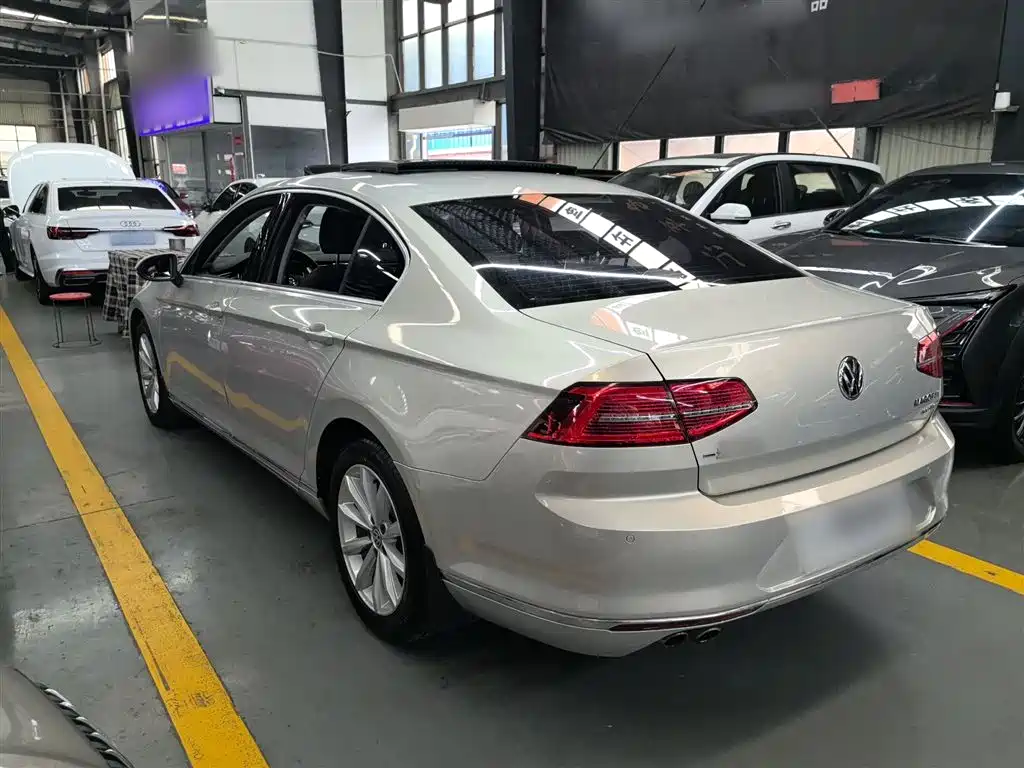 Magotan 2018 330TSI DSG leading model купить на сайте DeffCars