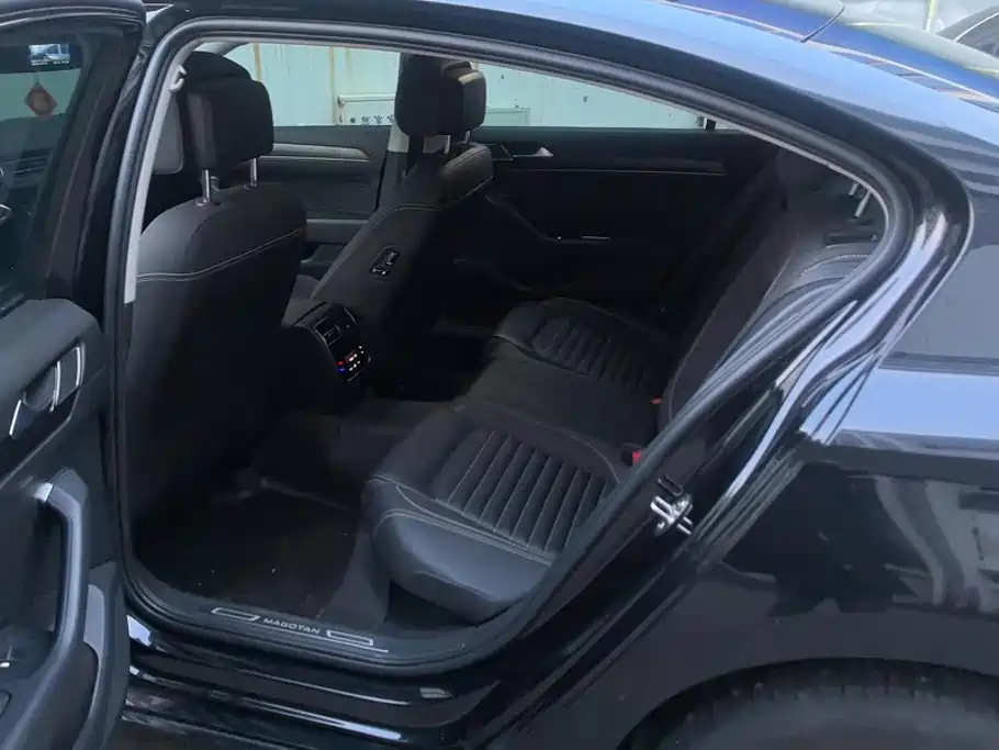Magotan 2020 330TSI DSG leading model купить на сайте DeffCars