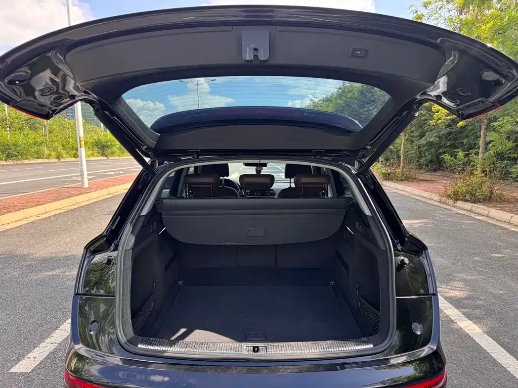 Audi Q5L 2018 40 TFSI enjoys fashionable style, National VI купить на сайте DeffCars