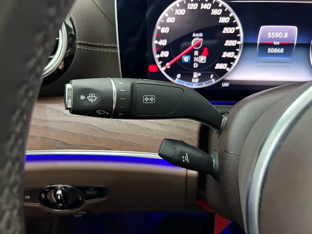 Mercedes-Benz E-Class 2020 Facelift E 300 L Special Edition купить на сайте DeffCars