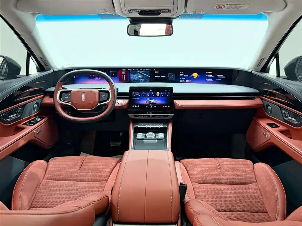 Voyager 2023 2.0T four-wheel drive Zunrui hybrid version купить на сайте DeffCars