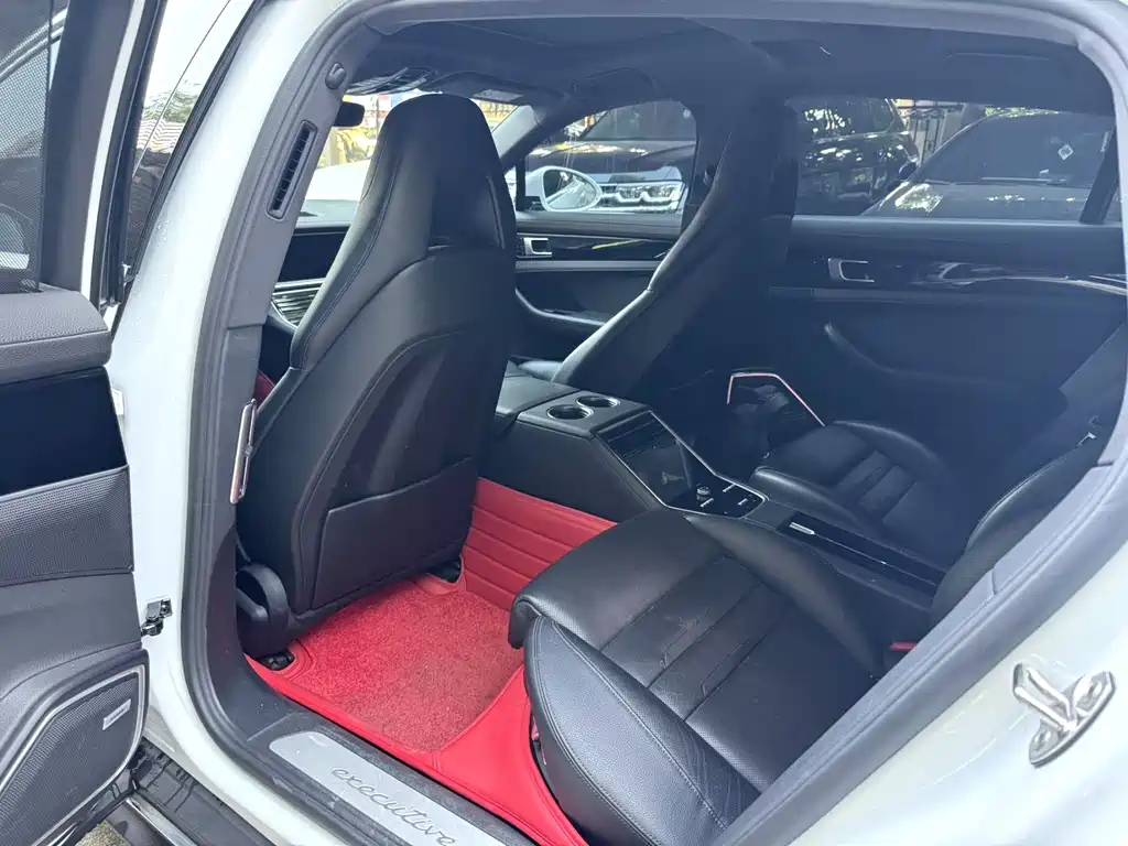 Panamera New Energy 2017 Panamera 4 E-Hybrid Executive Extended Edition 2.9T купить на сайте DeffCars