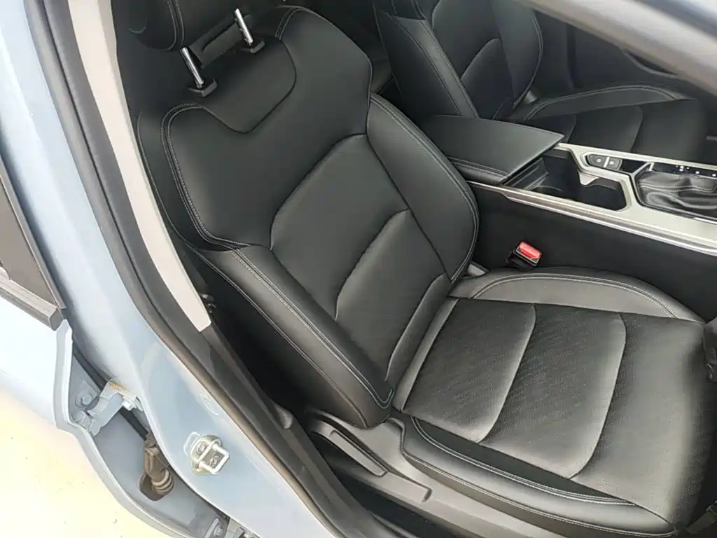Emgrand 2023 4th Generation Champion Edition 1.5L CVT Luxury Model купить на сайте DeffCars