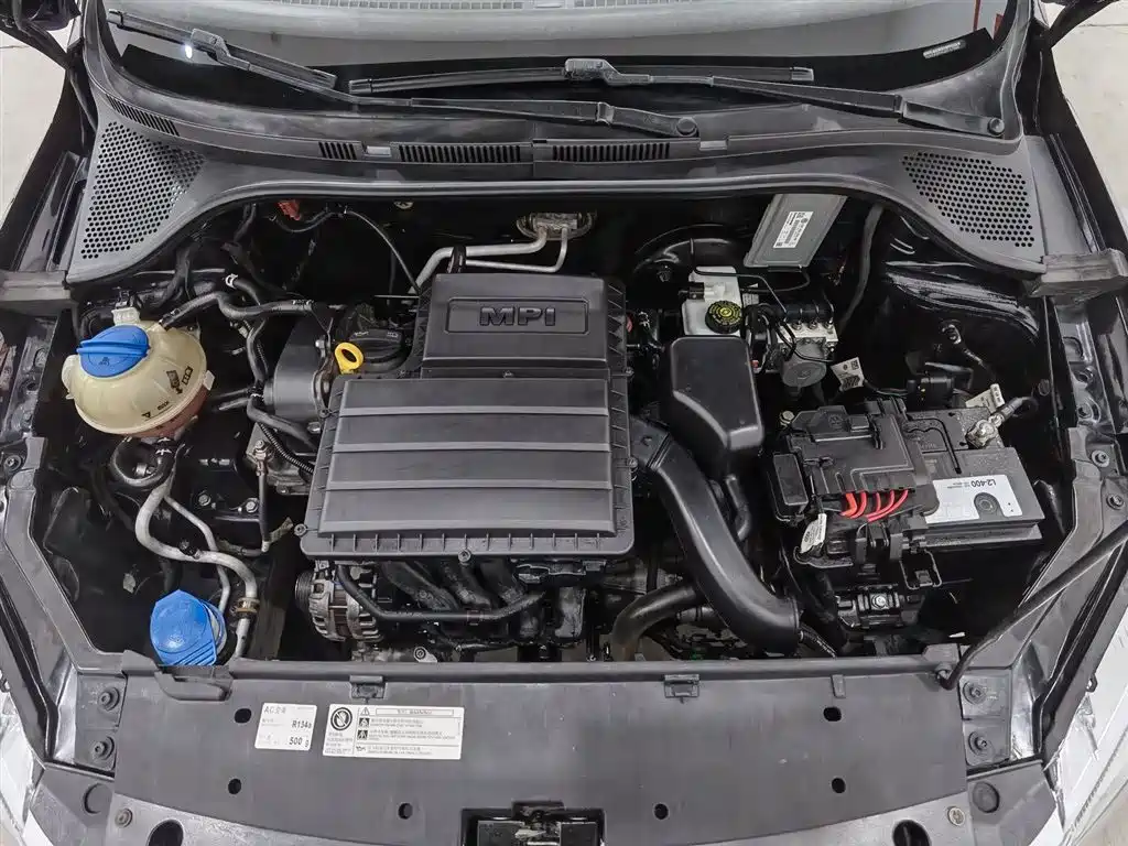 Santana 2015 1.4L Manual Fashion Edition купить на сайте DeffCars