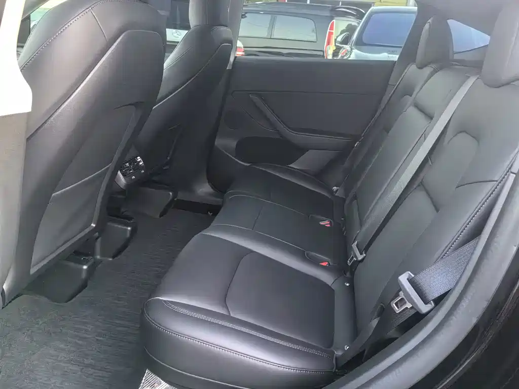 Model Y 2023 rear-wheel drive version купить на сайте DeffCars