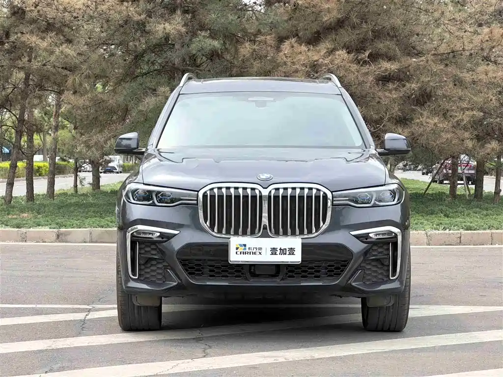 BMW X7 2021 facelift xDrive40i executive M sports package купить на сайте DeffCars