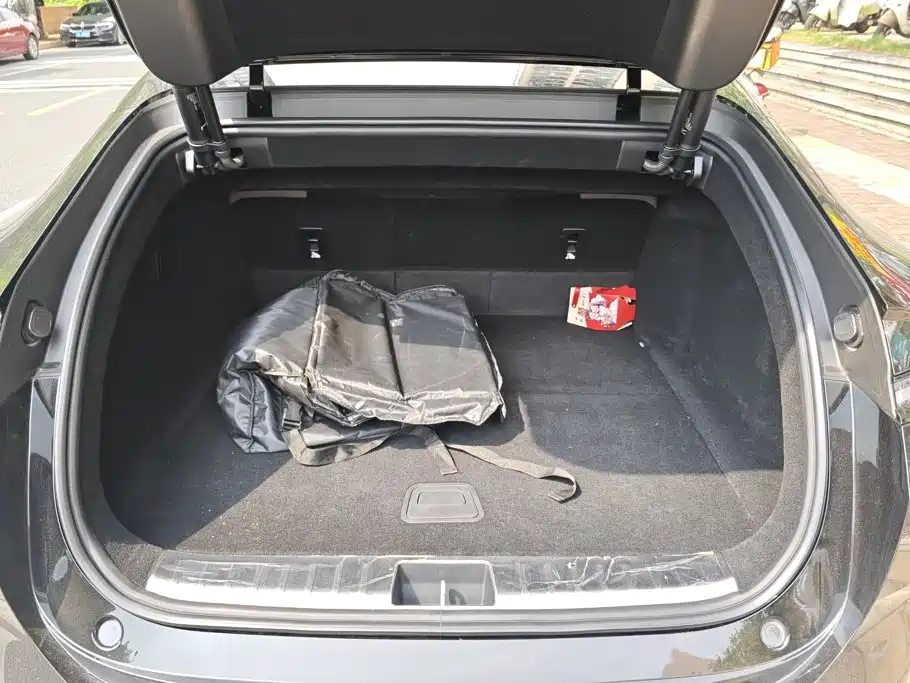 Avita 12 2025 facelift Max extended range version купить на сайте DeffCars