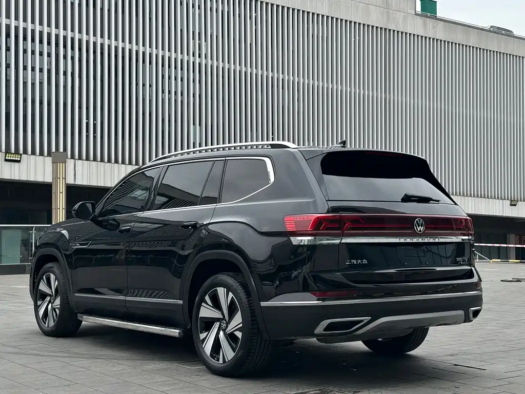 Touron 2023 380TSI four-wheel drive luxury version купить на сайте DeffCars