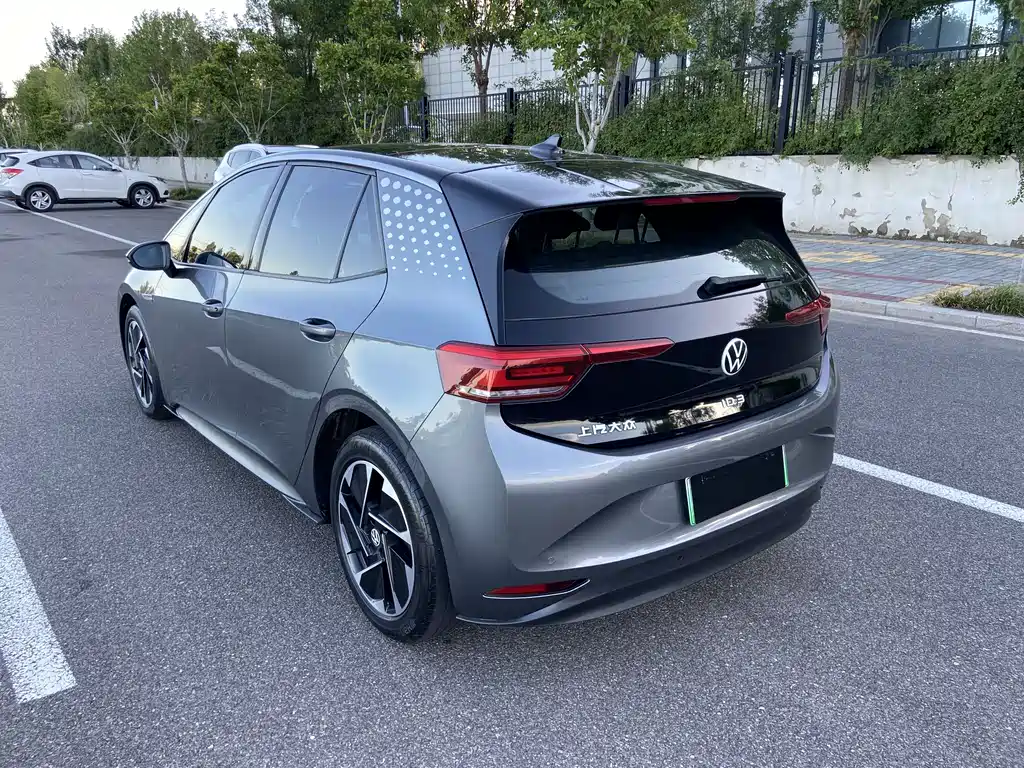 Volkswagen ID.3 2023 Pure Smart Edition купить на сайте DeffCars