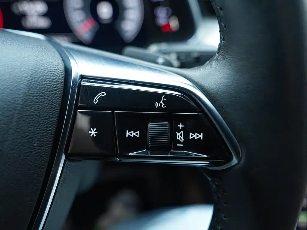 Audi A6L 2019 40 TFSI luxury and elegant model купить на сайте DeffCars