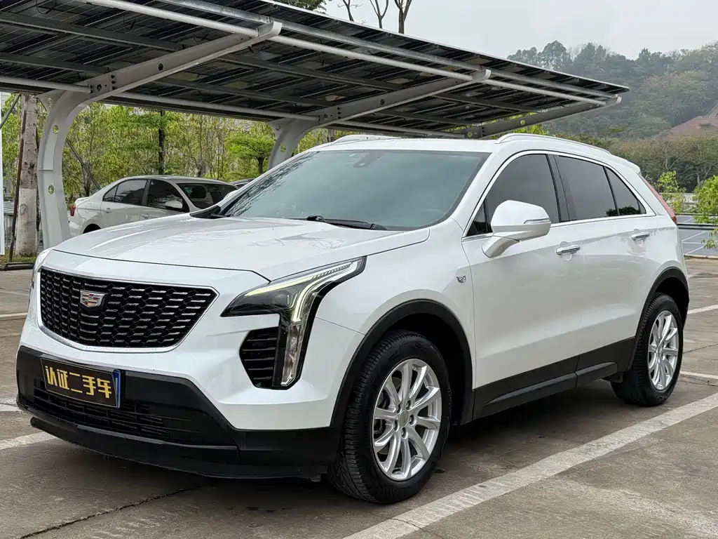 Cadillac XT4 2023 28T two-wheel drive fashion model купить на сайте DeffCars