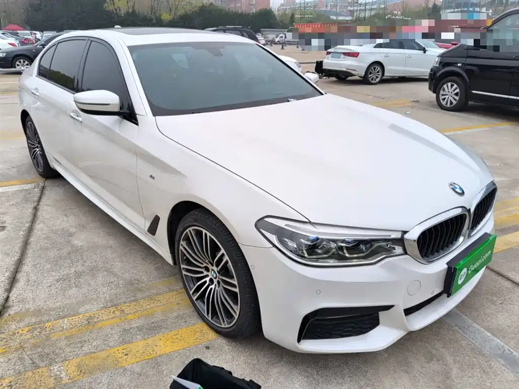 BMW 5 Series 2018 530Li Exclusive M Sports Package купить на сайте DeffCars