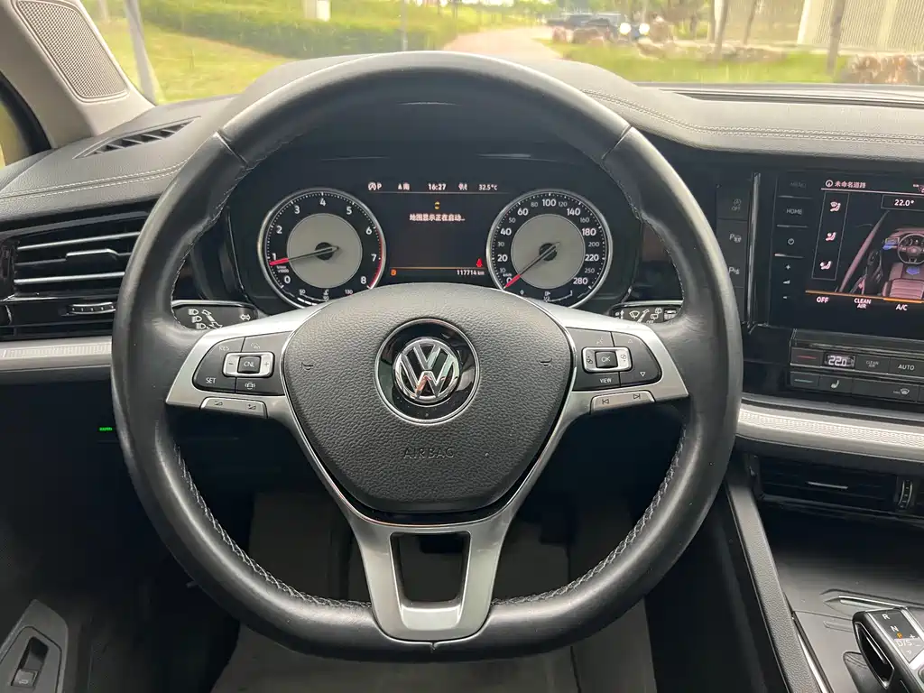 Touareg 2019 2.0TSI Navigation Edition Country VI купить на сайте DeffCars