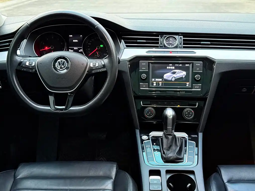 Magotan 2019 280TSI DSG leading model National VI купить на сайте DeffCars