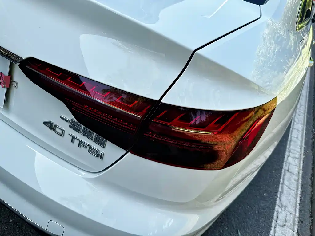 Audi A4L 2023 40 TFSI Fashionable and Dynamic купить на сайте DeffCars