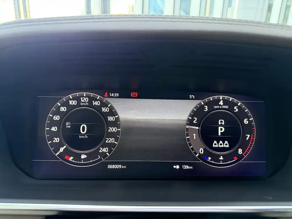 Range Rover 2019 3.0 SCV6 Legend Edition купить на сайте DeffCars