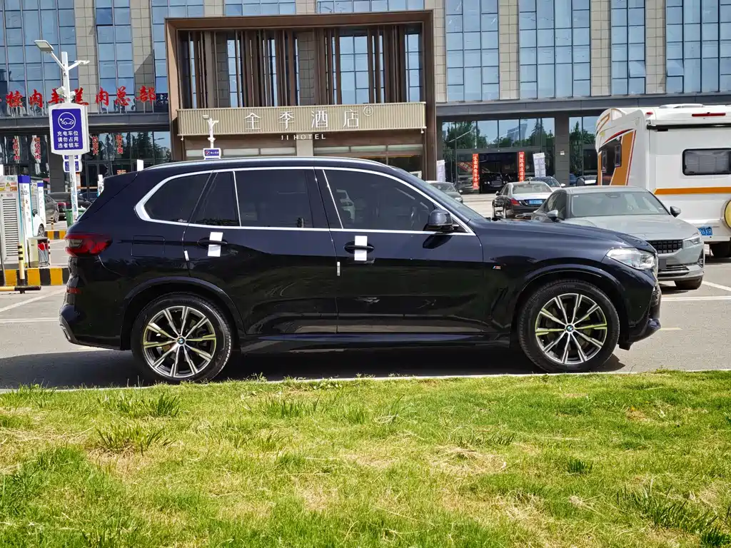 BMW X5 new energy imported 2021 xDrive45e M sports package купить на сайте DeffCars