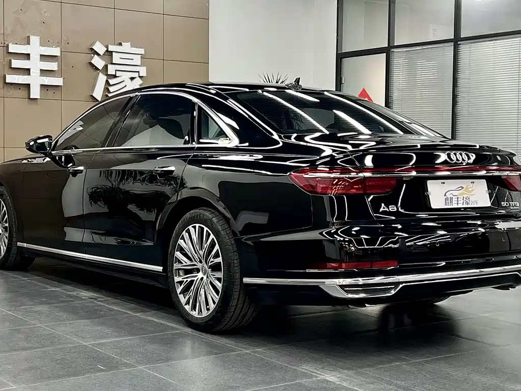Audi A8 2022 A8L 50 TFSI quattro Comfort Collection Edition купить на сайте DeffCars
