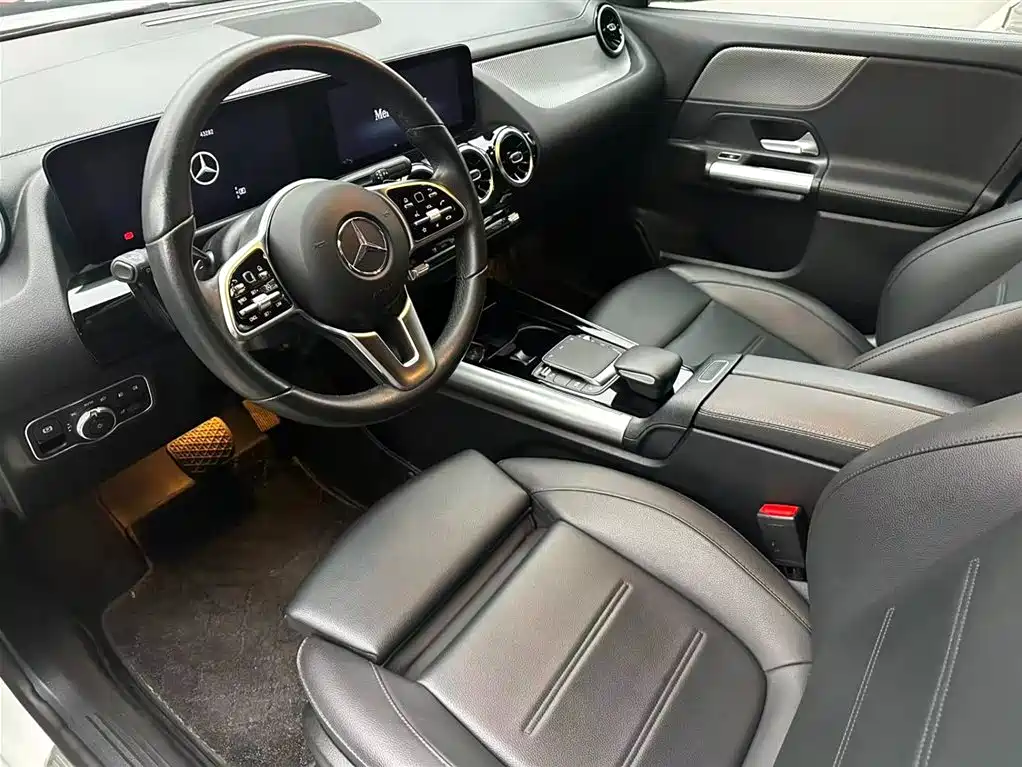 Mercedes-Benz GLA 2023 GLA 200 купить на сайте DeffCars