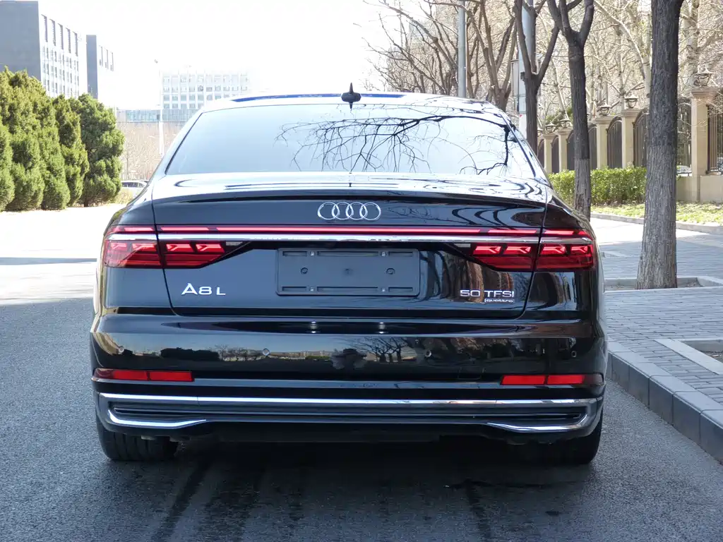 Audi A8 2023 A8L 50 TFSI quattro Premium Selection купить на сайте DeffCars