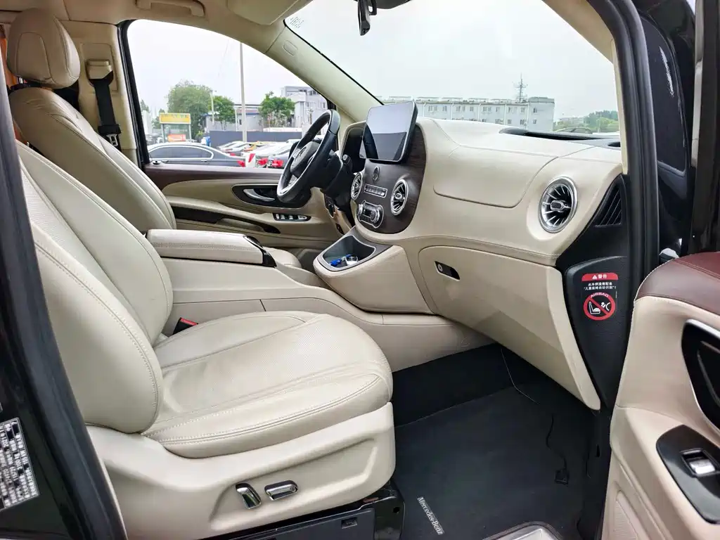 Vito 2021 2.0T Business Edition 7 seats купить на сайте DeffCars