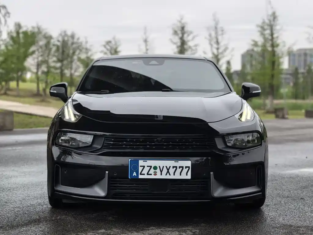 Lynk & Co 03 2022 2.0TD DCT Pro купить на сайте DeffCars