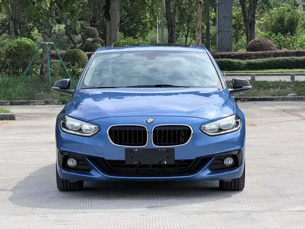 BMW 1 Series 2018 facelift 118i sports купить на сайте DeffCars