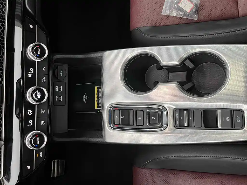 Stylish 2023 2.0L e:HEV Rui·Exclusive Edition купить на сайте DeffCars
