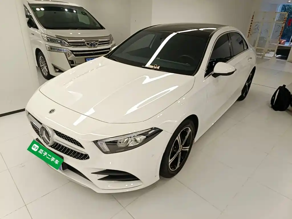 Mercedes-Benz A-Class 2022 Facelift Three A 200 L Sports Sedan Fashionable купить на сайте DeffCars