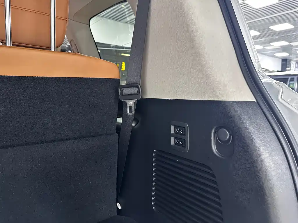 Patrol 2018 4.0L Platinum model купить на сайте DeffCars