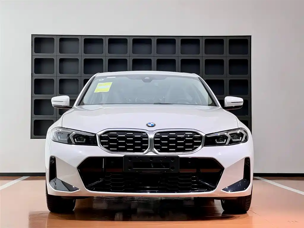 BMW 3 Series 2025 325i M Sports Package купить на сайте DeffCars