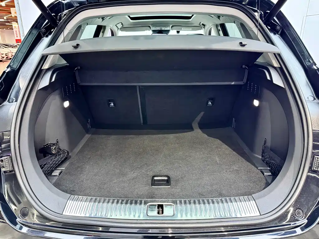 Hongqi HS5 2019 2.0T Zhilian Flagship Edition купить на сайте DeffCars