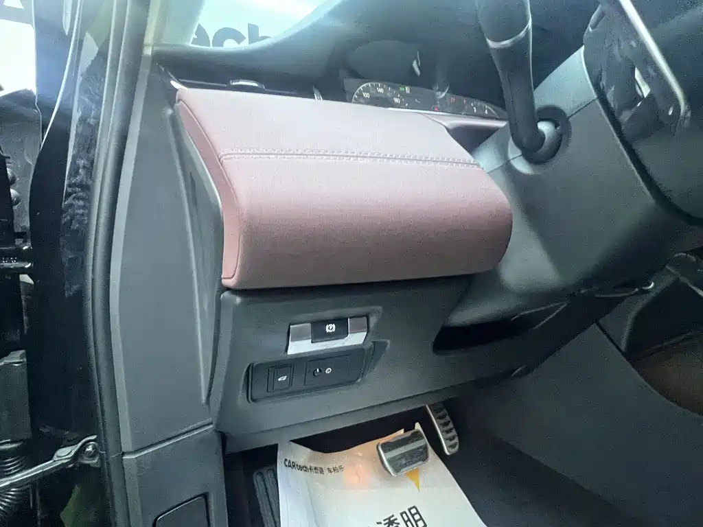 Range Rover Evoque 2023 Evoque L 249PS Deluxe Edition купить на сайте DeffCars