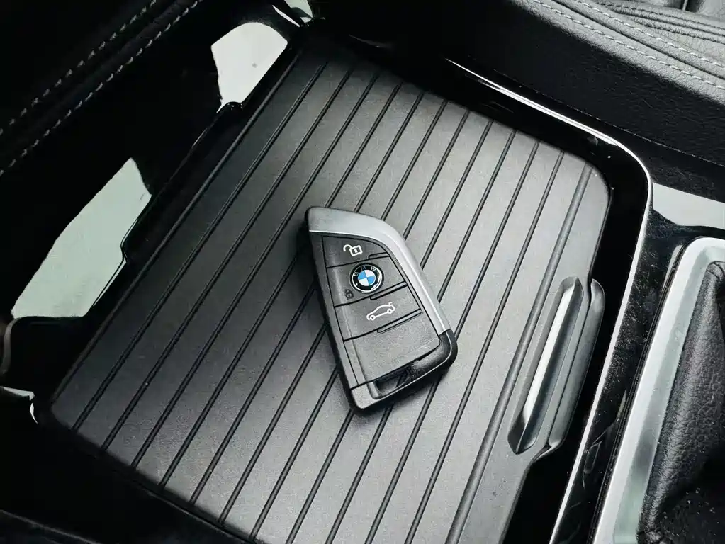 BMW 1 Series 2017 118i Sports купить на сайте DeffCars