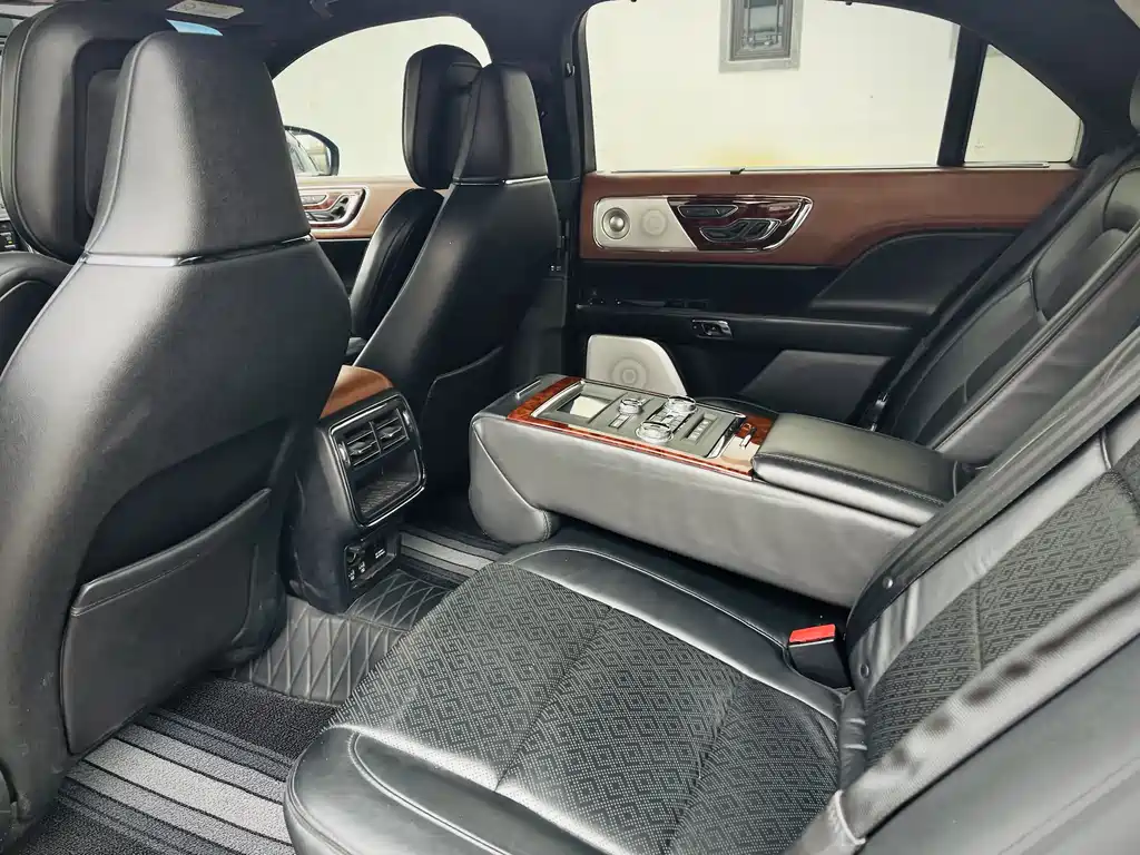 Lincoln Continental 2019 2.0T Two-wheel drive Premium Edition National V купить на сайте DeffCars