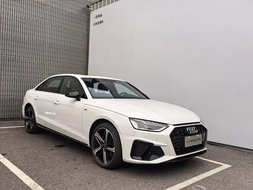 Audi A4L 2025 model 2 million Yuexiang version 40 TFSI luxury and dynamic model купить на сайте DeffCars