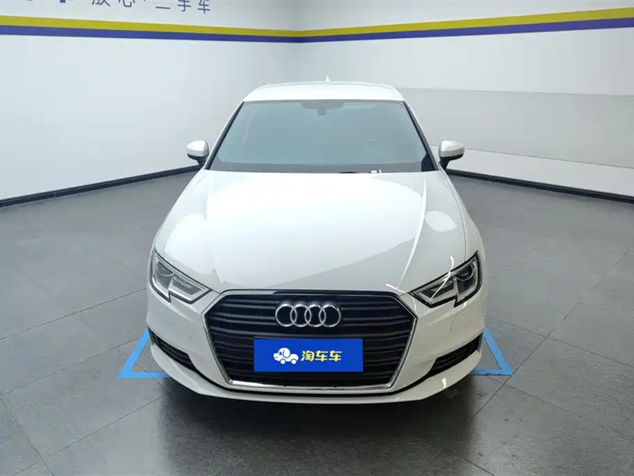 Audi A3 2018 30th Anniversary Model Sportback 35 TFSI Enterprising купить на сайте DeffCars