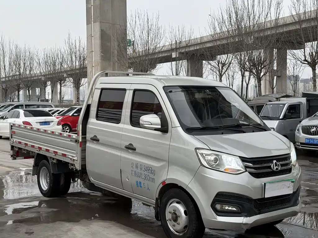 Chuangwang X1 2018 1.5L comfortable double-row rear double-wheel standard cargo box DK15C купить на сайте DeffCars