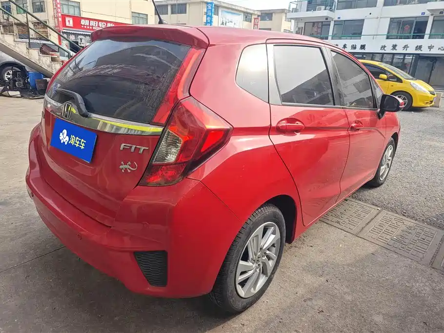 Fit 2014 1.5L EXLI CVT leading model купить на сайте DeffCars