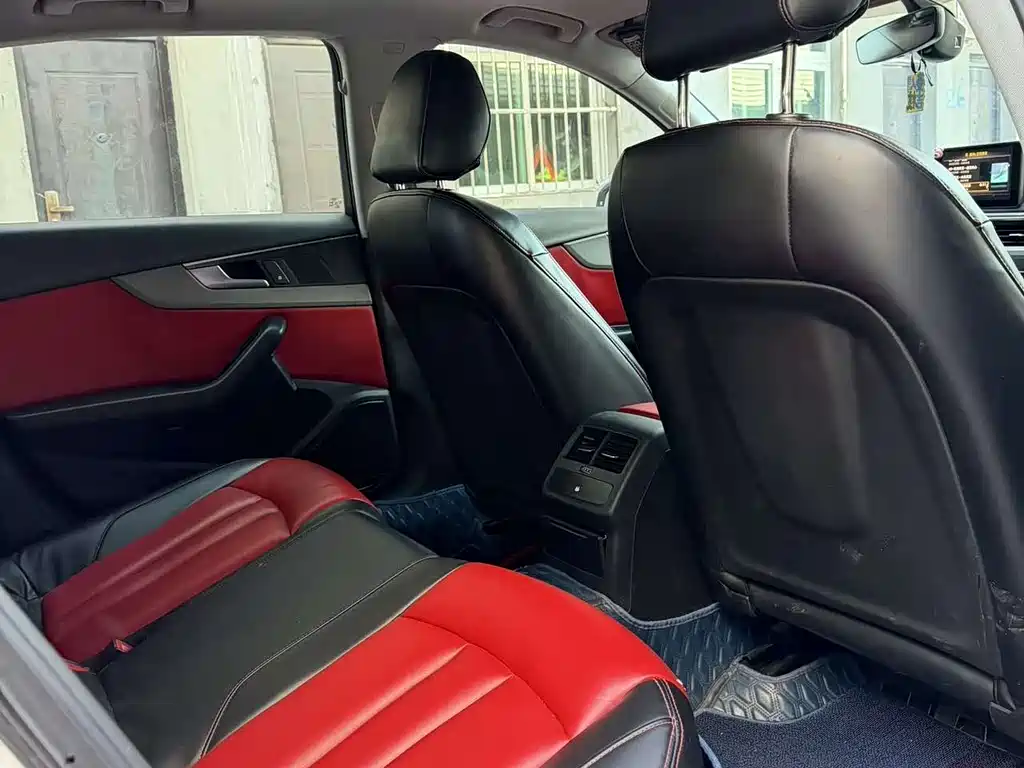 Audi A4L 2018 30th Anniversary Model 40 TFSI Enterprising купить на сайте DeffCars