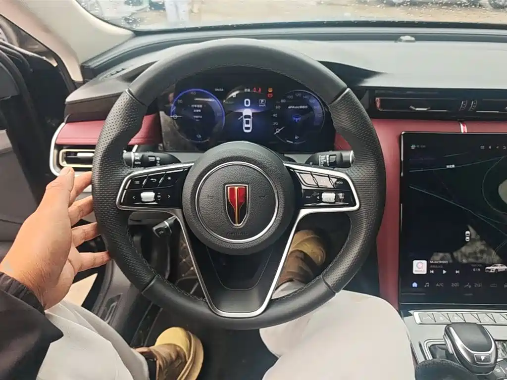 Hongqi H5 2024 1.5T HEV Zhilian Qichang Edition купить на сайте DeffCars