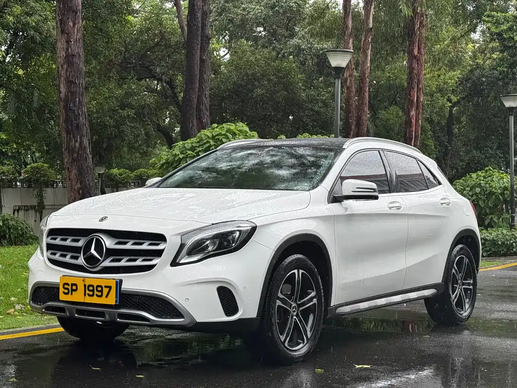 Mercedes GLA 2018 200 Fashion Edition купить на сайте DeffCars